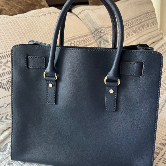 Michael Kors Hamilton Tote - Picture 7 of 16